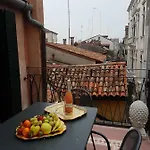 Cà Manzoni Apartment with Terrace
